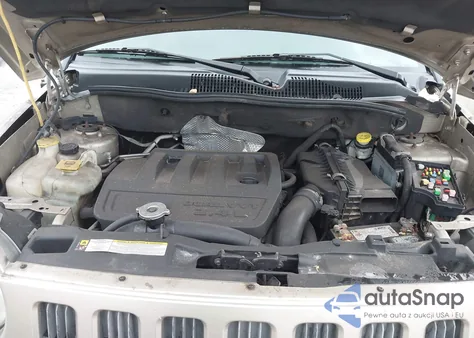 2010 Jeep Compass Sport from USA, damaged, VIN 1J4NT4FB8AD558082